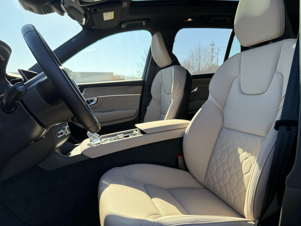 YV4H60PE4T1482020 2026 Volvo XC90 Plug-In Hybrid T8 Plus 7-Seater