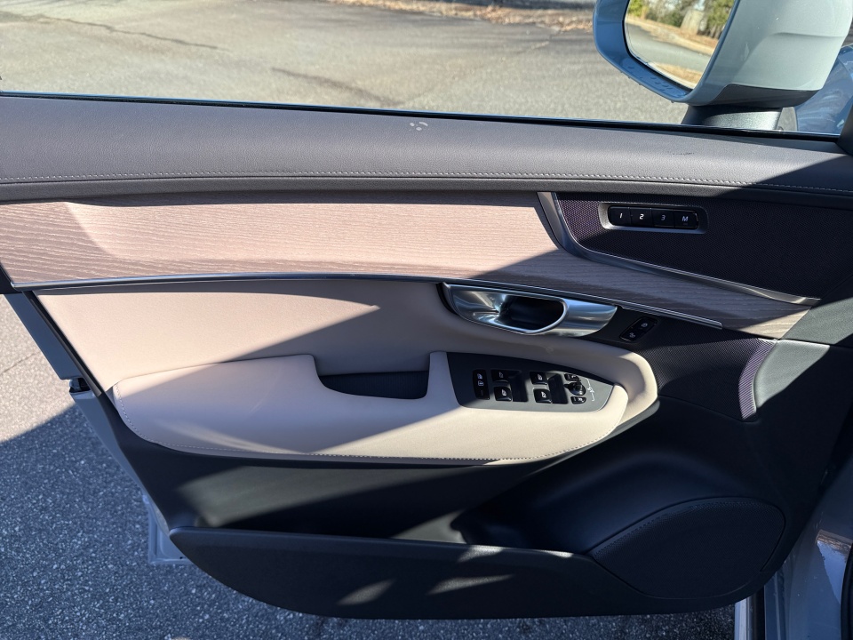 YV4H60PE4T1482020 2026 Volvo XC90 Plug-In Hybrid T8 Plus 7-Seater