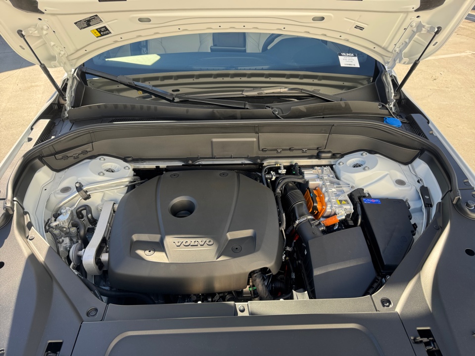 YV4H60PE6T1473786 2026 Volvo XC90 Plug-In Hybrid T8 Plus 7-Seater