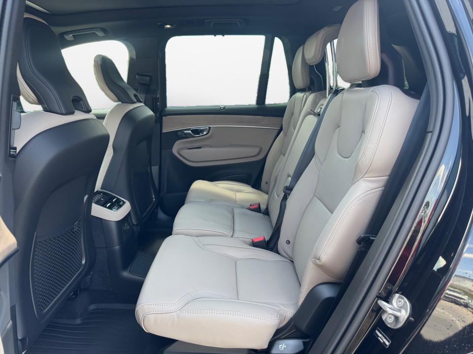 YV4H60PF1T1497888 2026 Volvo XC90 Plug-In Hybrid Ultra, T8 AWD, Electric/Gasoline, Bright, 7 Seats