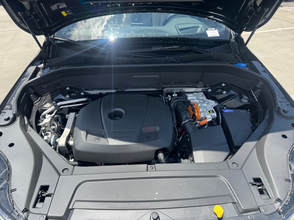 YV4H60PF1T1497888 2026 Volvo XC90 Plug-In Hybrid Ultra, T8 AWD, Electric/Gasoline, Bright, 7 Seats