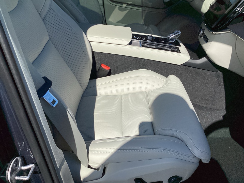 YV4H60PF3T1540112 2026 Volvo XC90 Plug-In Hybrid Ultra