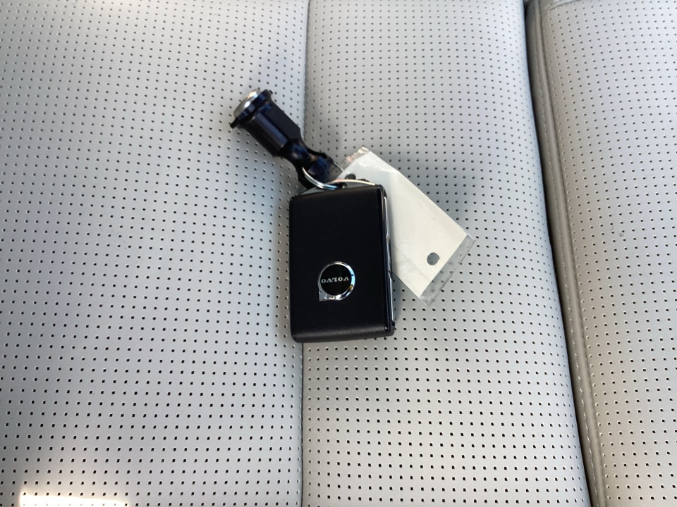 YV4H60PF3T1540112 2026 Volvo XC90 Plug-In Hybrid Ultra