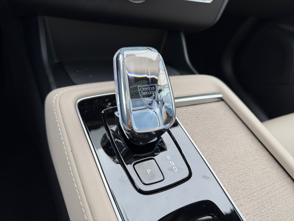 YV4H60PF5T1491673 2026 Volvo XC90 Plug-In Hybrid Ultra, T8 AWD, Electric/Gasoline, Bright, 7 Seats