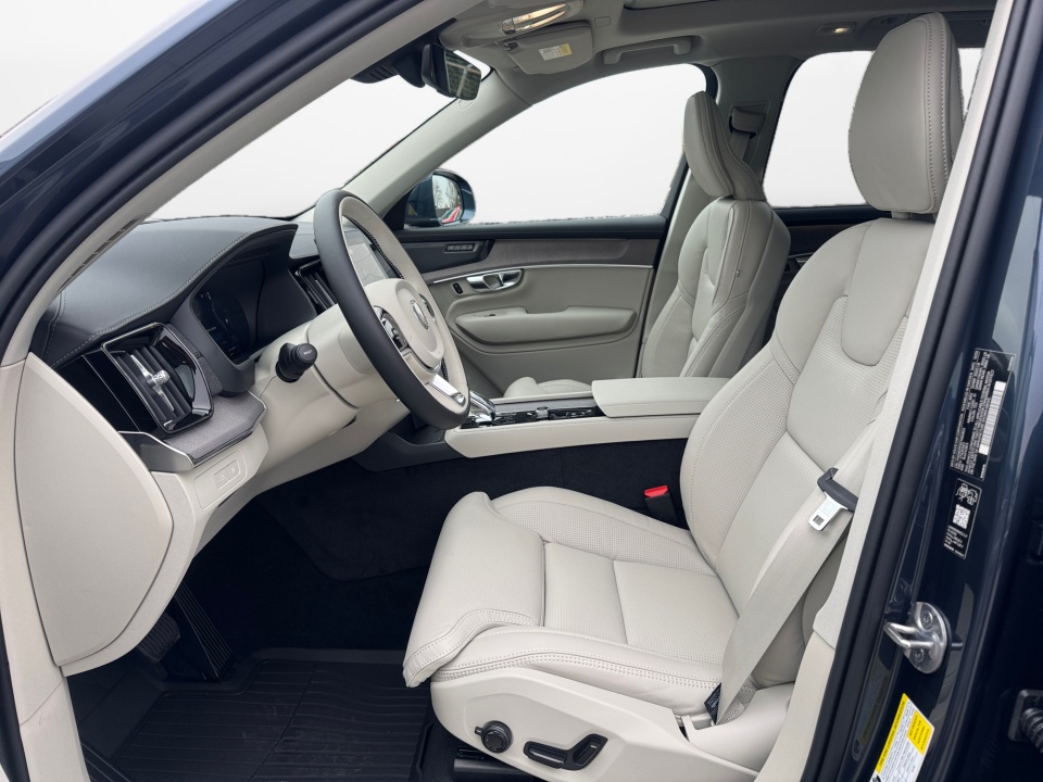 YV4H60PF6T1483923 2026 Volvo XC90 Plug-In Hybrid T8 Ultra 7-Seater