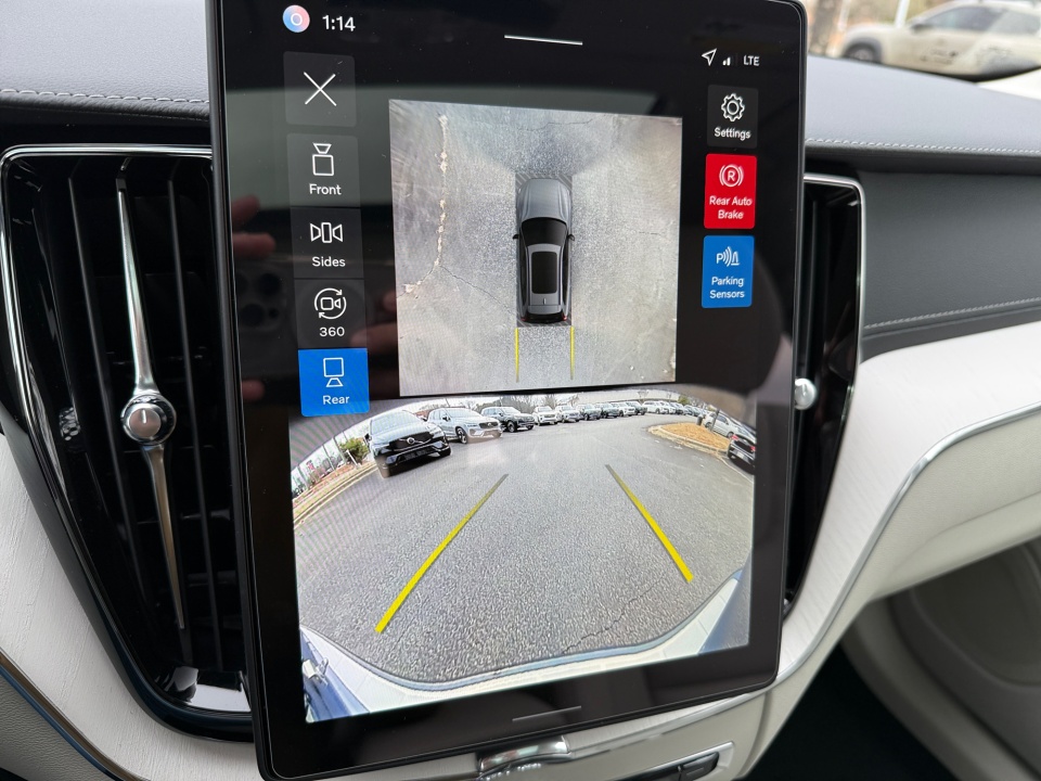 YV4H60RM2T1411256 2026 Volvo XC60 Plug-In Hybrid Ultra, T8 AWD Electric/Gasoline, Dark