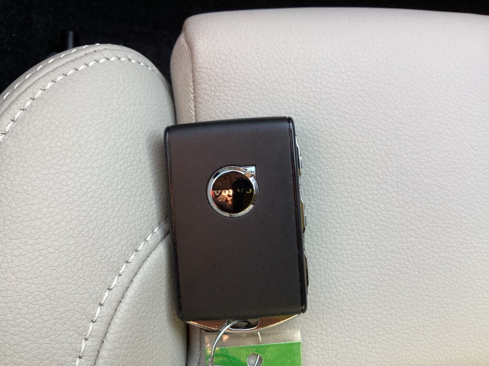 YV4L12UC3T2767888 2026 Volvo XC40 Plus, B5 AWD Gas (mild hybrid), Dark