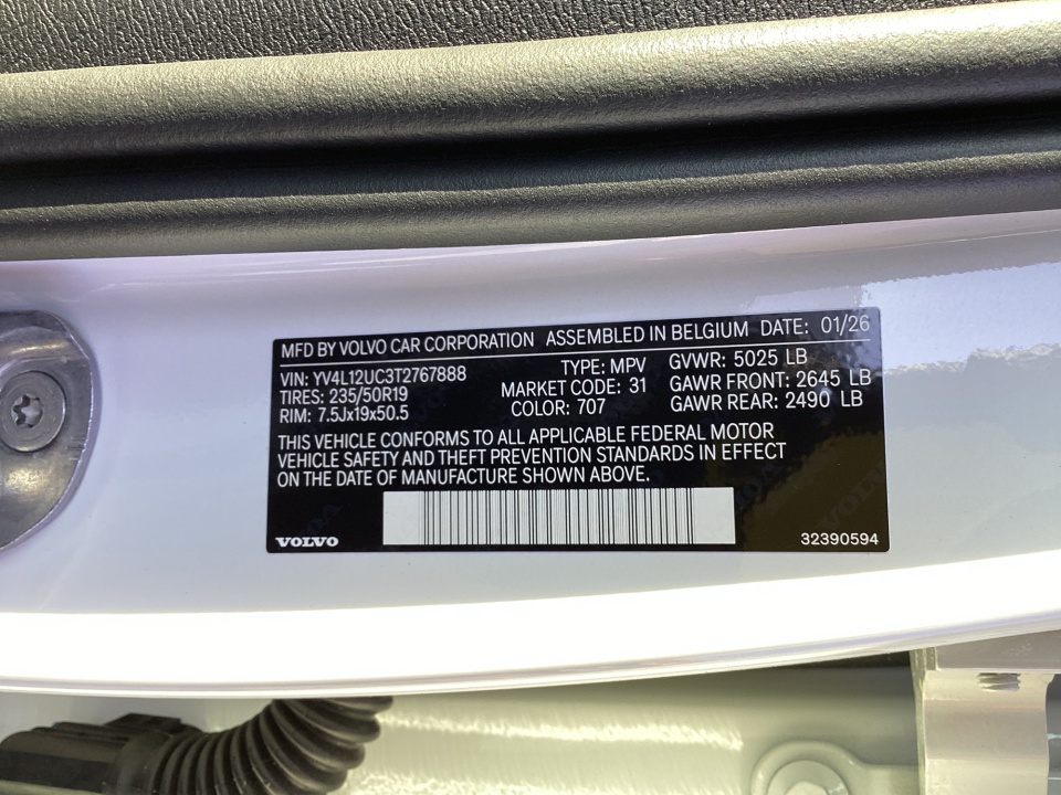 YV4L12UC3T2767888 2026 Volvo XC40 Plus, B5 AWD Gas (mild hybrid), Dark