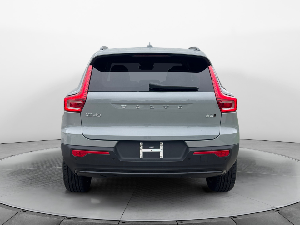 YV4L12UC4T2789771 2026 Volvo XC40 Plus