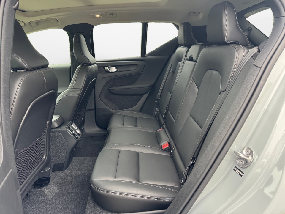 YV4L12UC4T2789771 2026 Volvo XC40 Plus