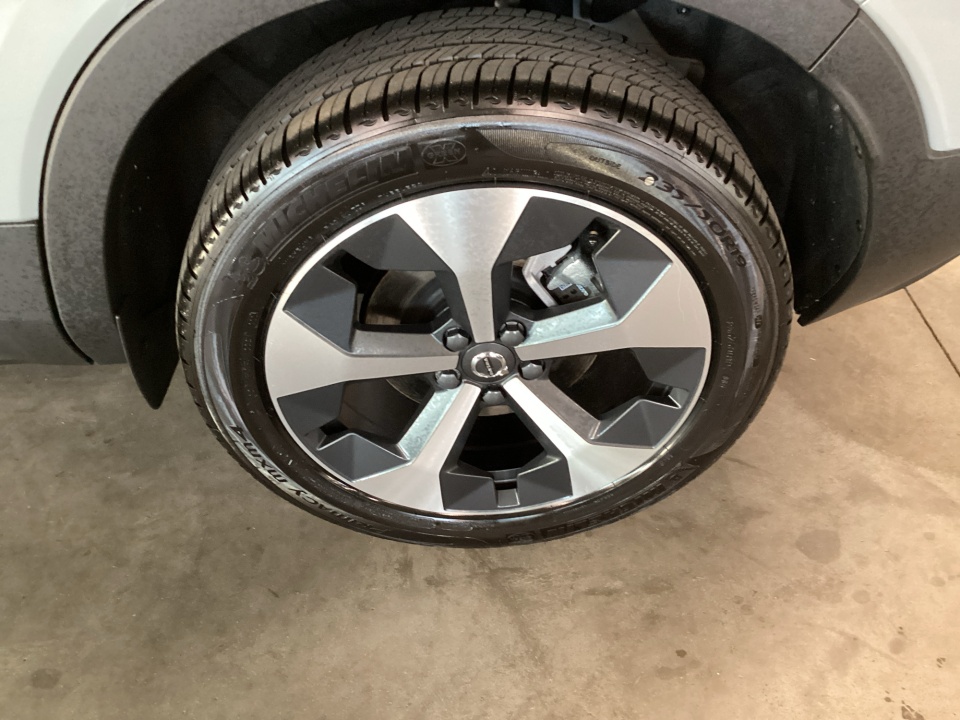 YV4L12UC4T2789771 2026 Volvo XC40 Plus