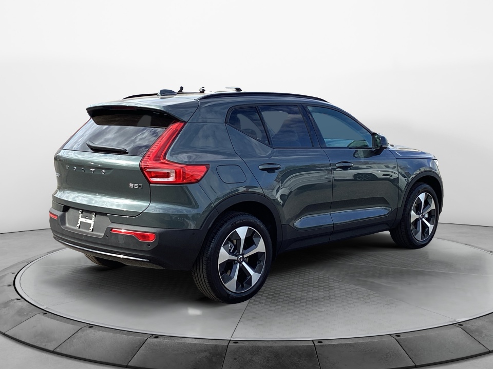 YV4L12UC5T2779427 2026 Volvo XC40 Plus, B5 AWD Gas (mild hybrid), Dark