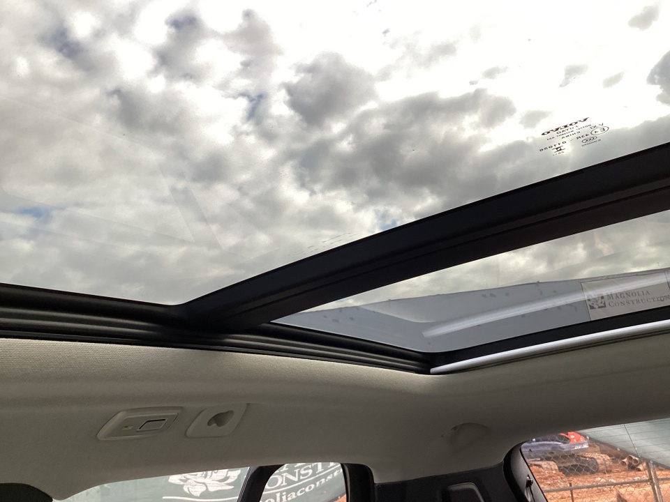 YV4L12UC5T2779427 2026 Volvo XC40 Plus, B5 AWD Gas (mild hybrid), Dark