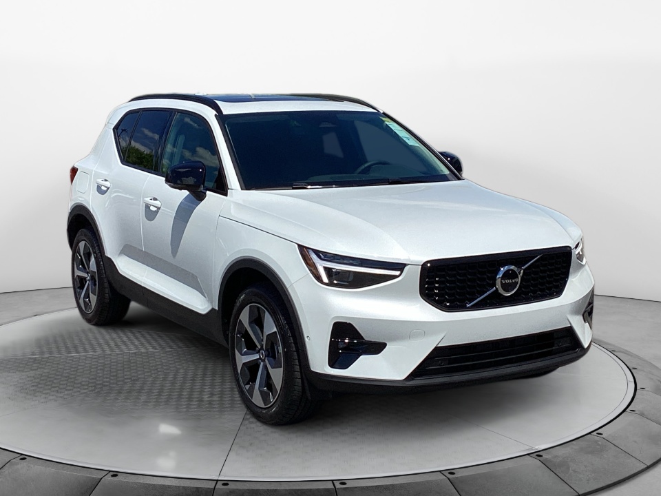 new 2026 Volvo XC40 Plus