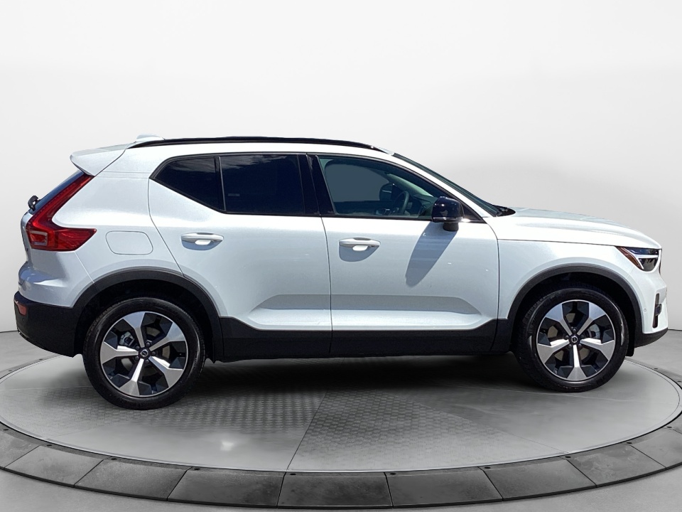 YV4L12UC9T2811621 2026 Volvo XC40 Plus