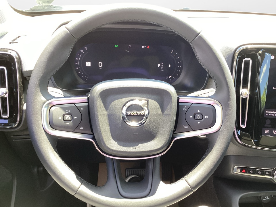 YV4L12UC9T2811621 2026 Volvo XC40 Plus