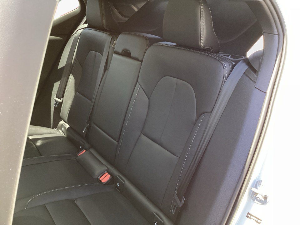 YV4L12UC9T2811621 2026 Volvo XC40 Plus