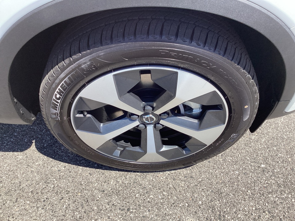 YV4L12UC9T2811621 2026 Volvo XC40 Plus