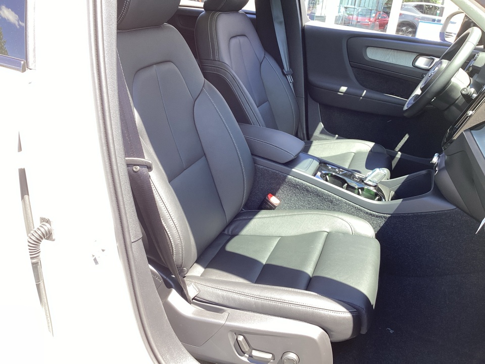 YV4L12UC9T2811621 2026 Volvo XC40 Plus
