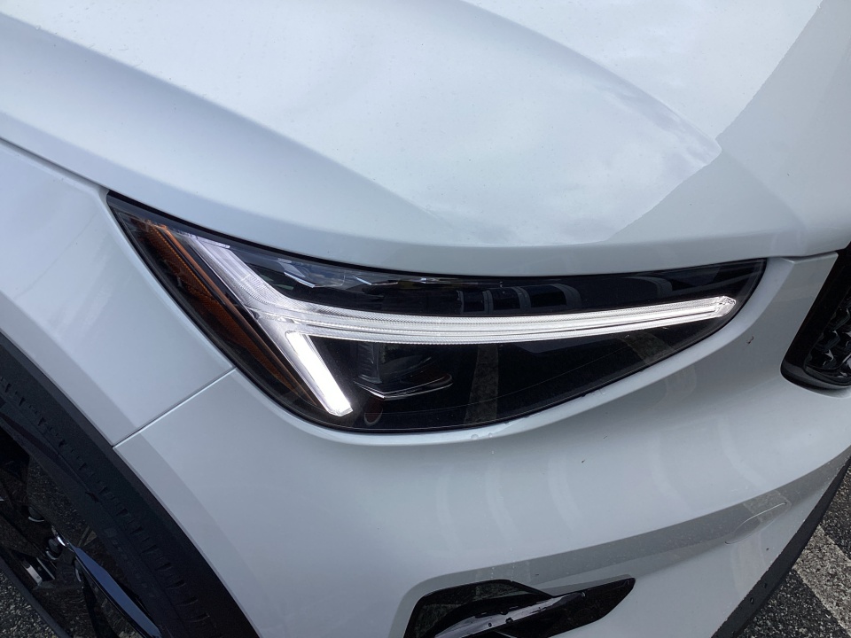 YV4L12UD0T2767209 2026 Volvo XC40 Black Edition Ultra, B5 AWD Gas (mild hybrid)