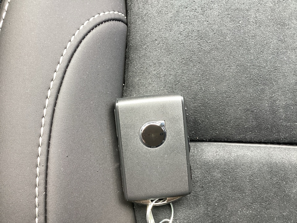 YV4L12UD0T2767209 2026 Volvo XC40 Black Edition Ultra, B5 AWD Gas (mild hybrid)