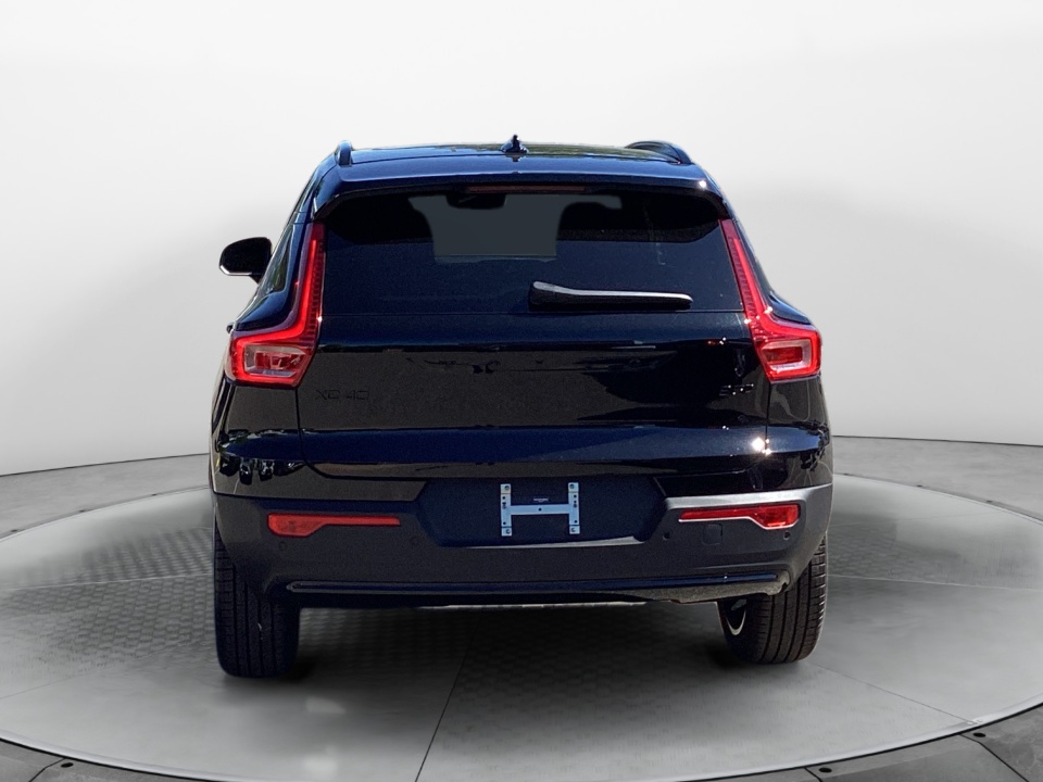 YV4L12UD5T2802553 2026 Volvo XC40 Black Edition Ultra, B5 AWD Gas (mild hybrid)