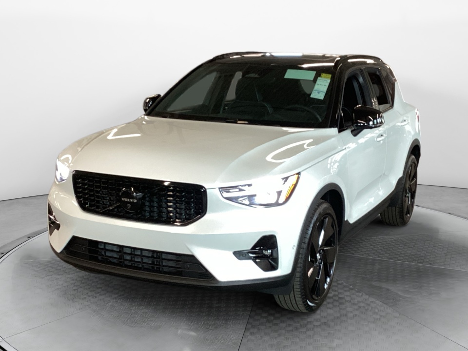 2026 Volvo XC40 Ultra Black Edition