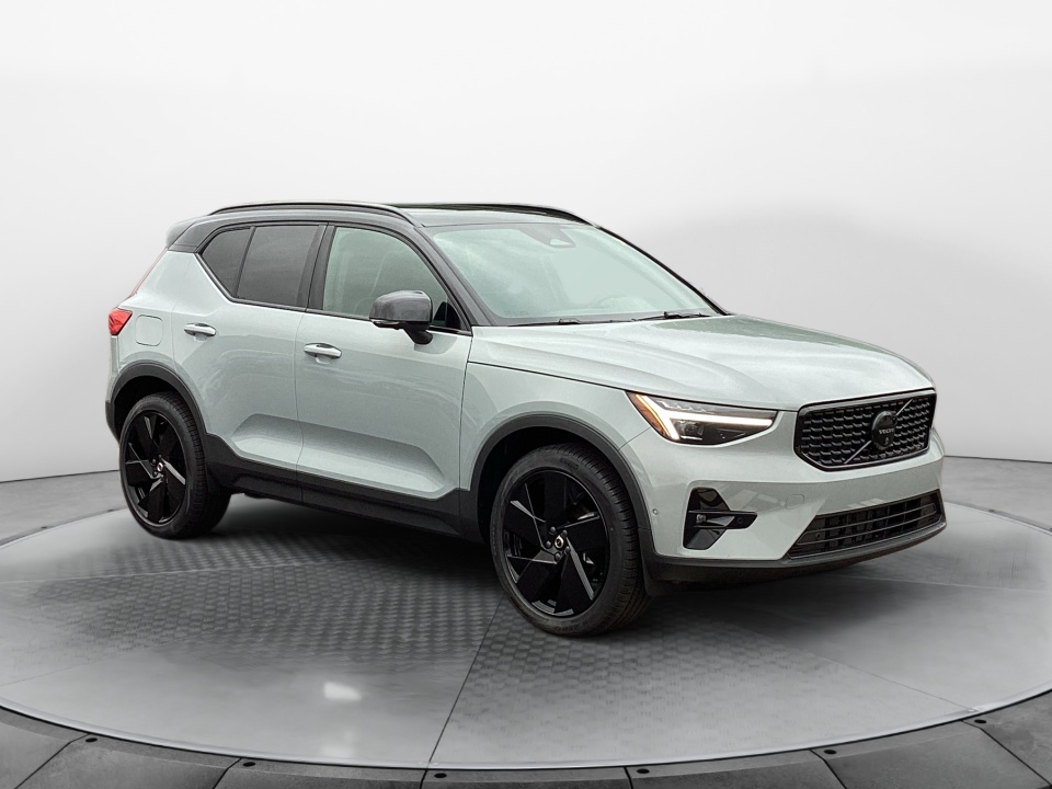 used 2026 Volvo XC40 Ultra Black Edition