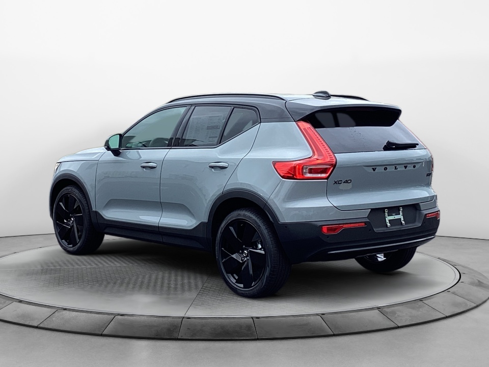 YV4L12UDXT2851439 2026 Volvo XC40 Ultra Black Edition