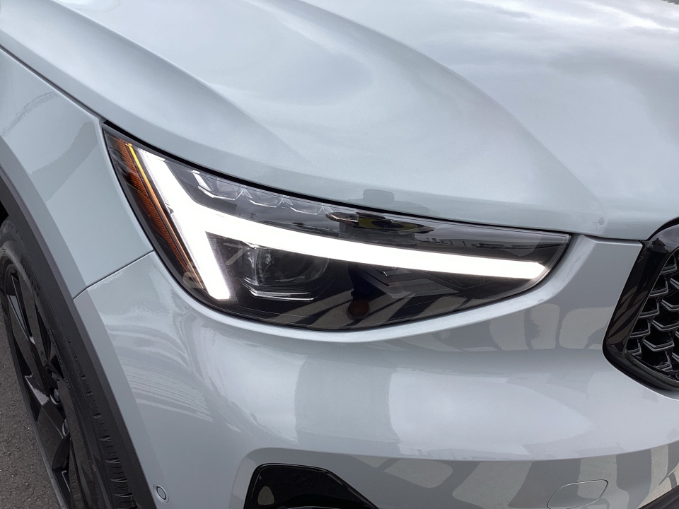 YV4L12UDXT2851439 2026 Volvo XC40 Ultra Black Edition