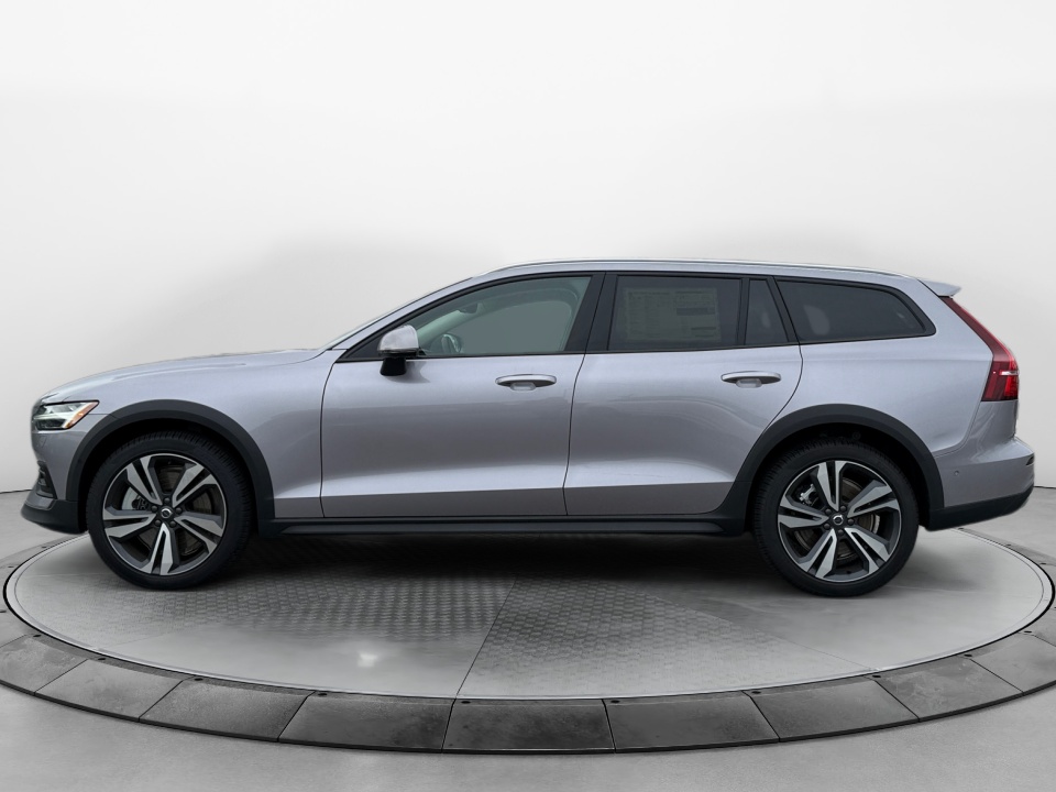 YV4L12WK7T2170506 2026 Volvo V60 Cross Country B5 Plus