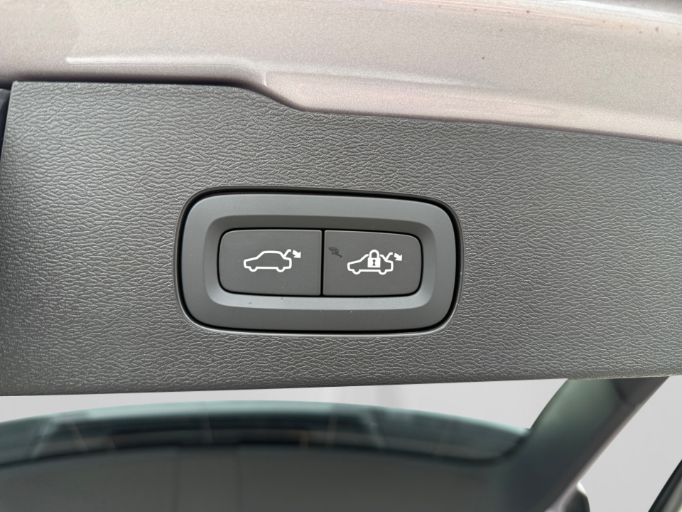 YV4L12WK7T2170506 2026 Volvo V60 Cross Country B5 Plus