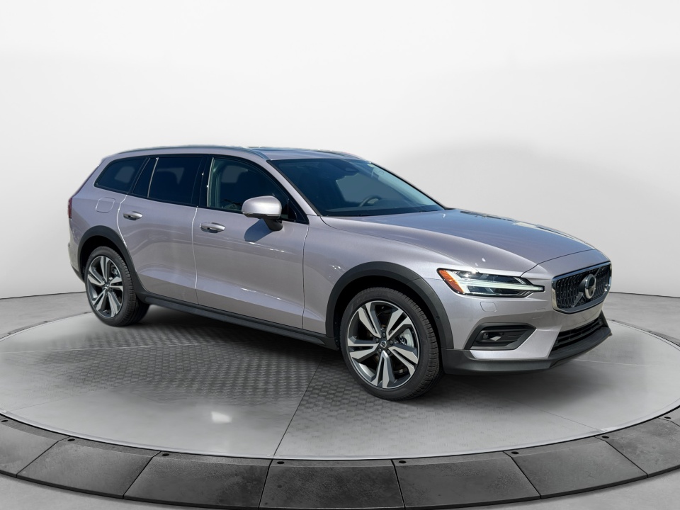 new 2026 Volvo V60 Cross Country B5 Plus