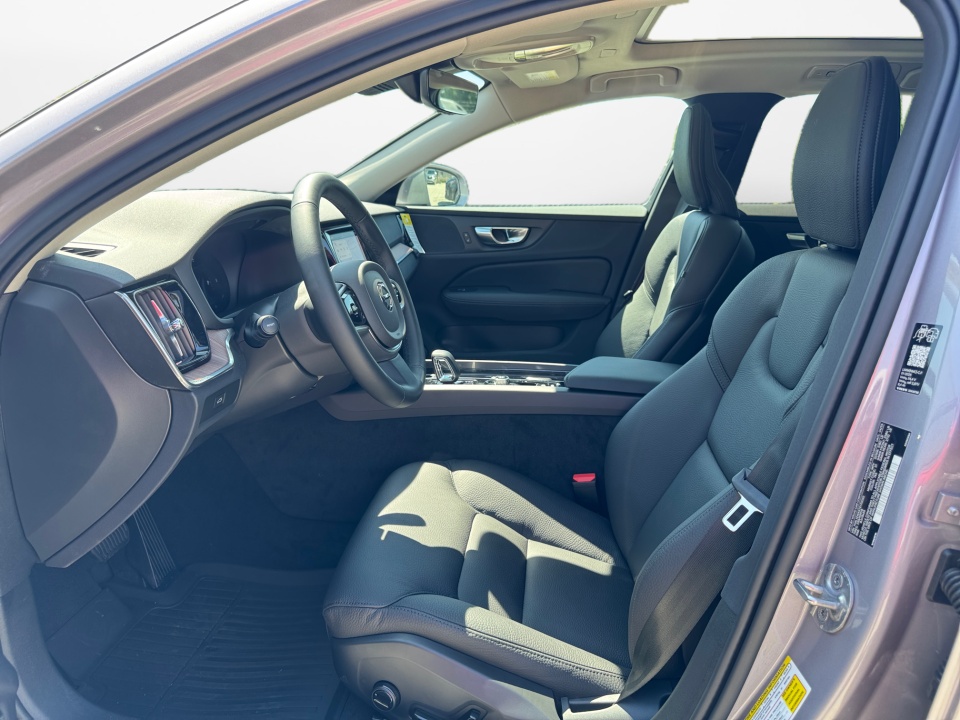 YV4L12WKXT2170032 2026 Volvo V60 Cross Country B5 Plus