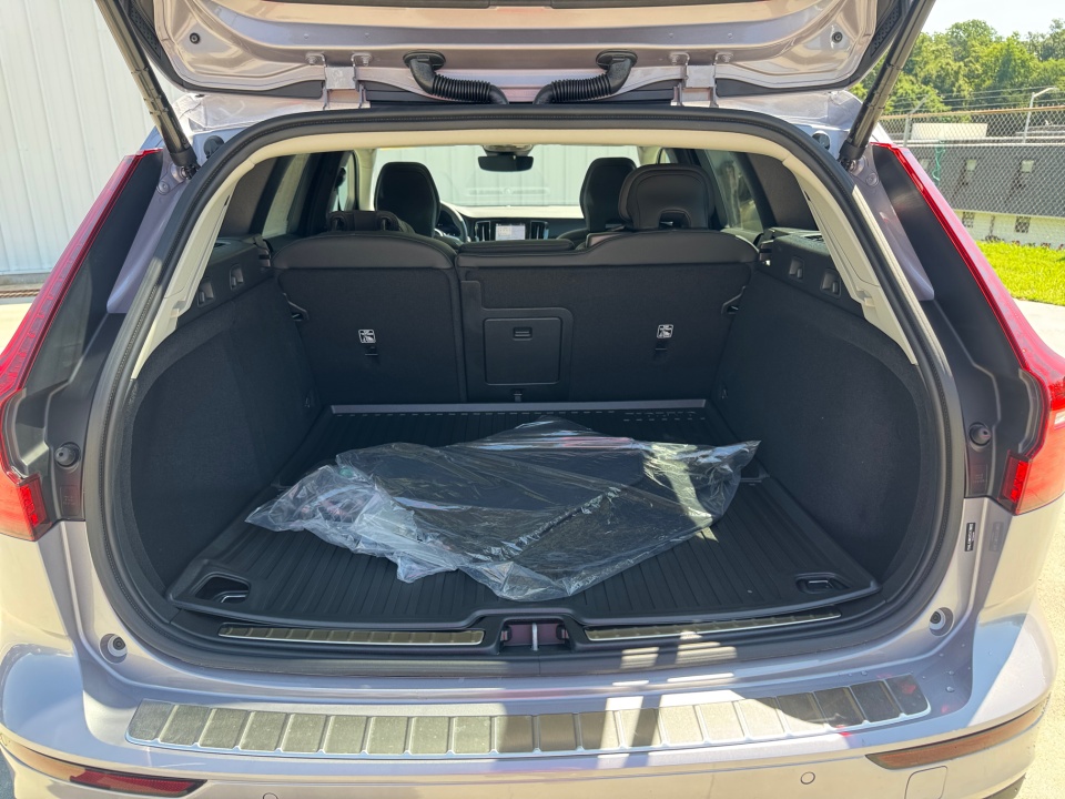 YV4L12WKXT2170032 2026 Volvo V60 Cross Country B5 Plus