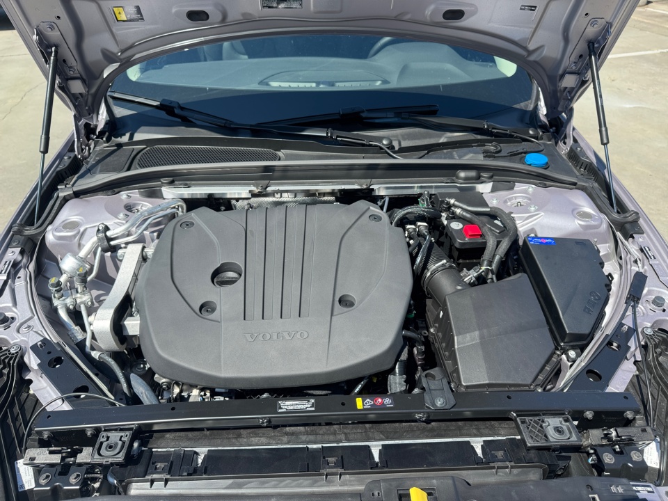 YV4L12WKXT2170032 2026 Volvo V60 Cross Country B5 Plus