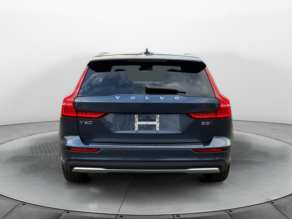 YV4L12WL2T2172351 2026 Volvo V60 Cross Country Ultra, B5 AWD Gas (mild hybrid)