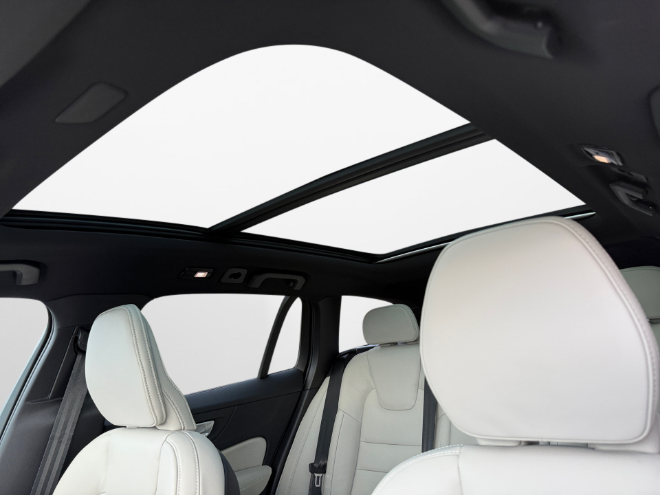 YV4L12WL2T2172351 2026 Volvo V60 Cross Country Ultra, B5 AWD Gas (mild hybrid)