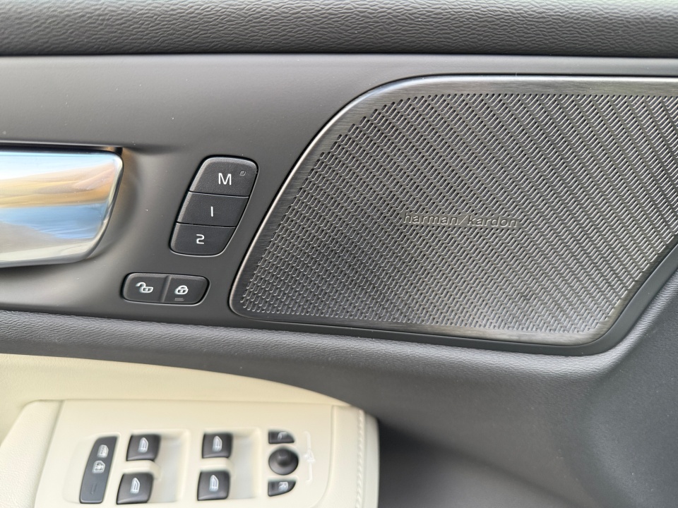 YV4L12WL2T2172351 2026 Volvo V60 Cross Country Ultra, B5 AWD Gas (mild hybrid)