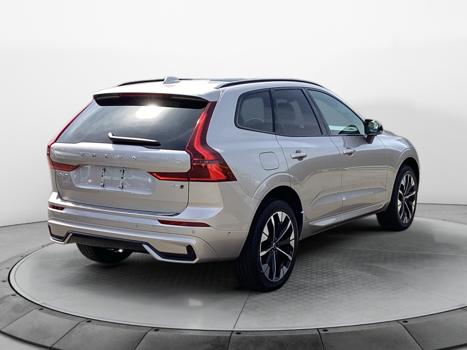 YV4M12RC2T1452843 2026 Volvo XC60 B5 Plus