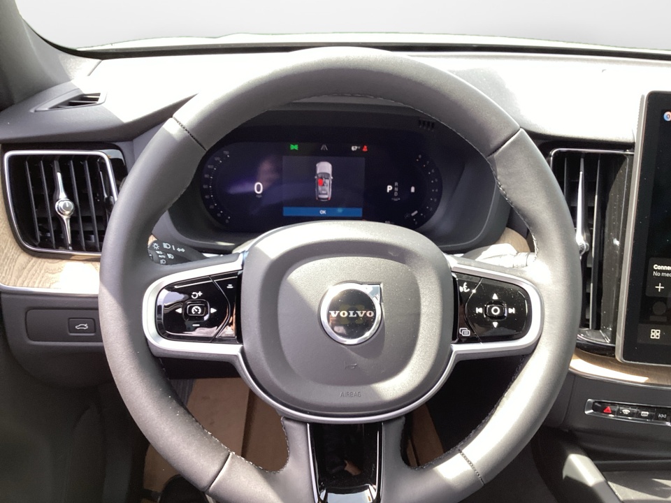 YV4M12RC2T1452843 2026 Volvo XC60 B5 Plus