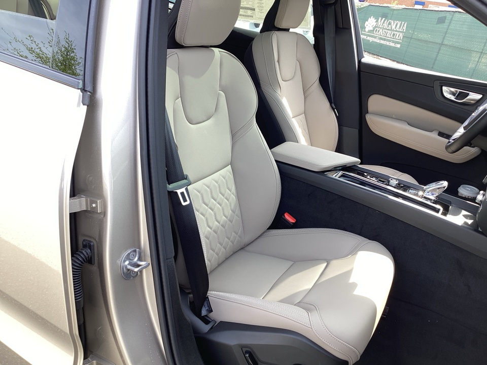 YV4M12RC2T1452843 2026 Volvo XC60 B5 Plus