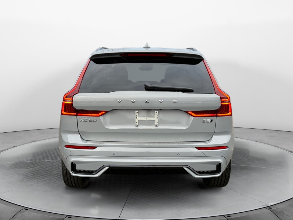 YV4M12RC3T1395777 2026 Volvo XC60 B5 Plus