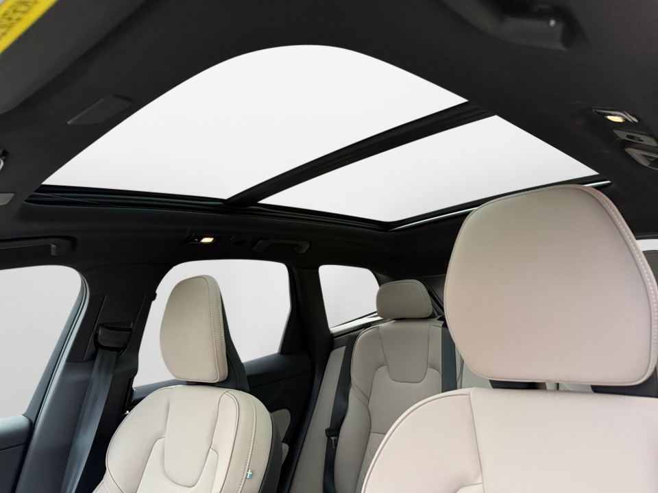 YV4M12RC3T1395777 2026 Volvo XC60 B5 Plus