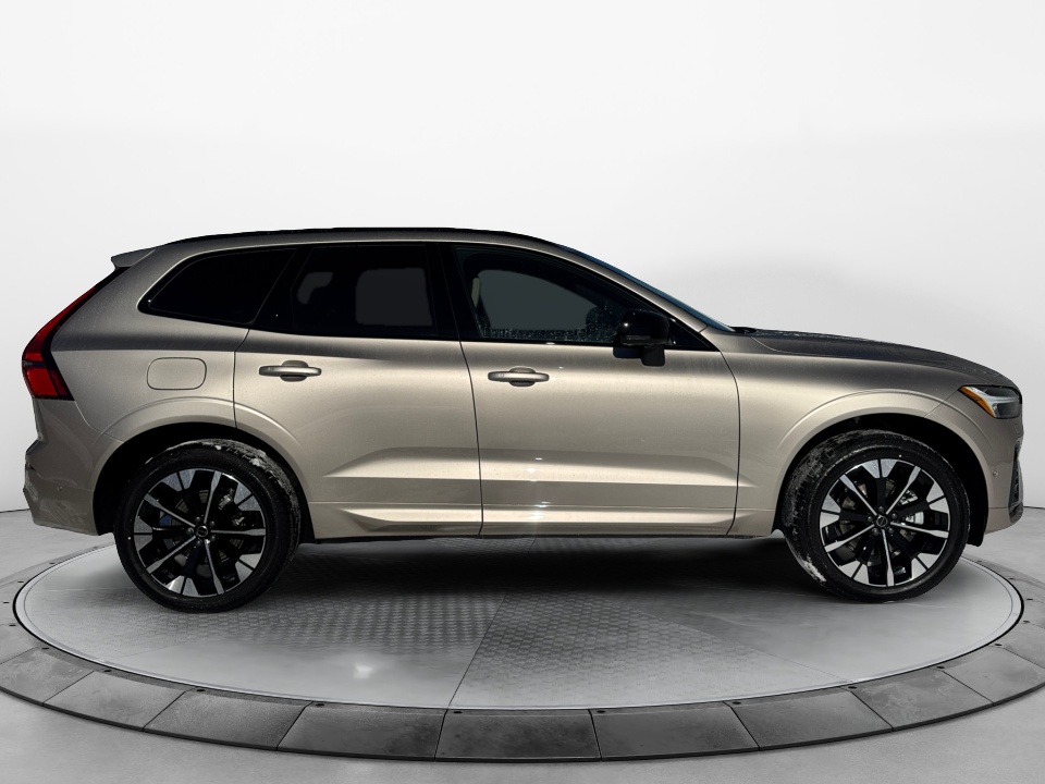 YV4M12RC3T1434433 2026 Volvo XC60 B5 Plus