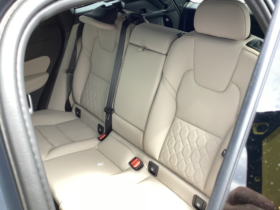 YV4M12RC3T1496267 2026 Volvo XC60 Plus