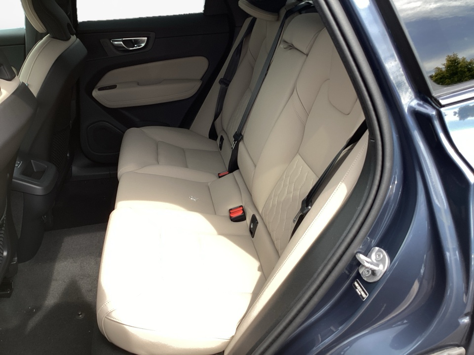 YV4M12RC3T1496267 2026 Volvo XC60 Plus