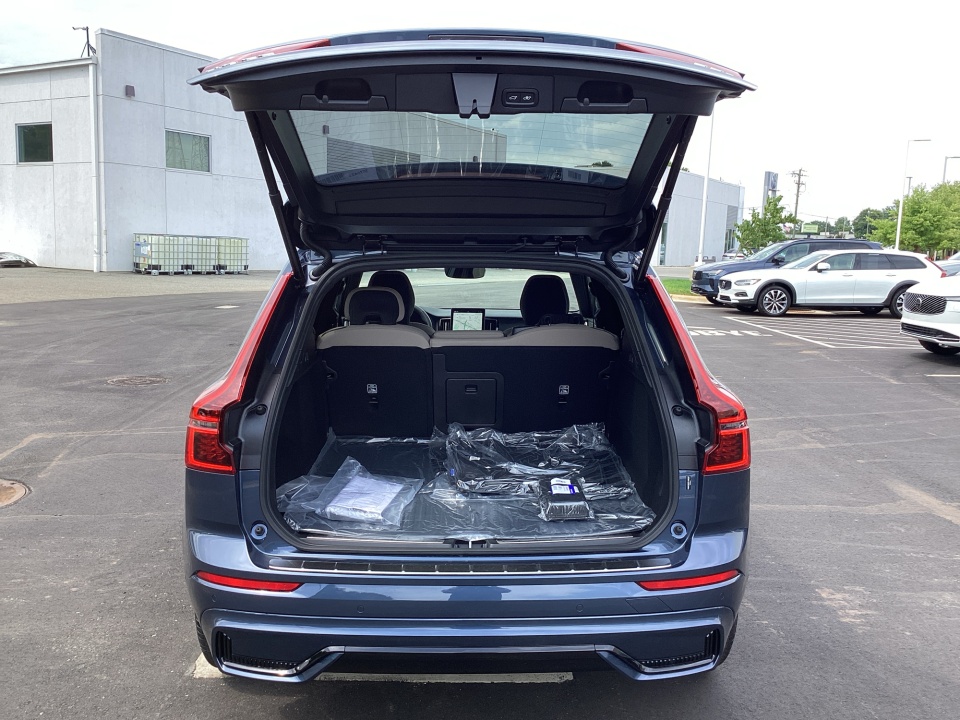 YV4M12RC3T1496267 2026 Volvo XC60 Plus