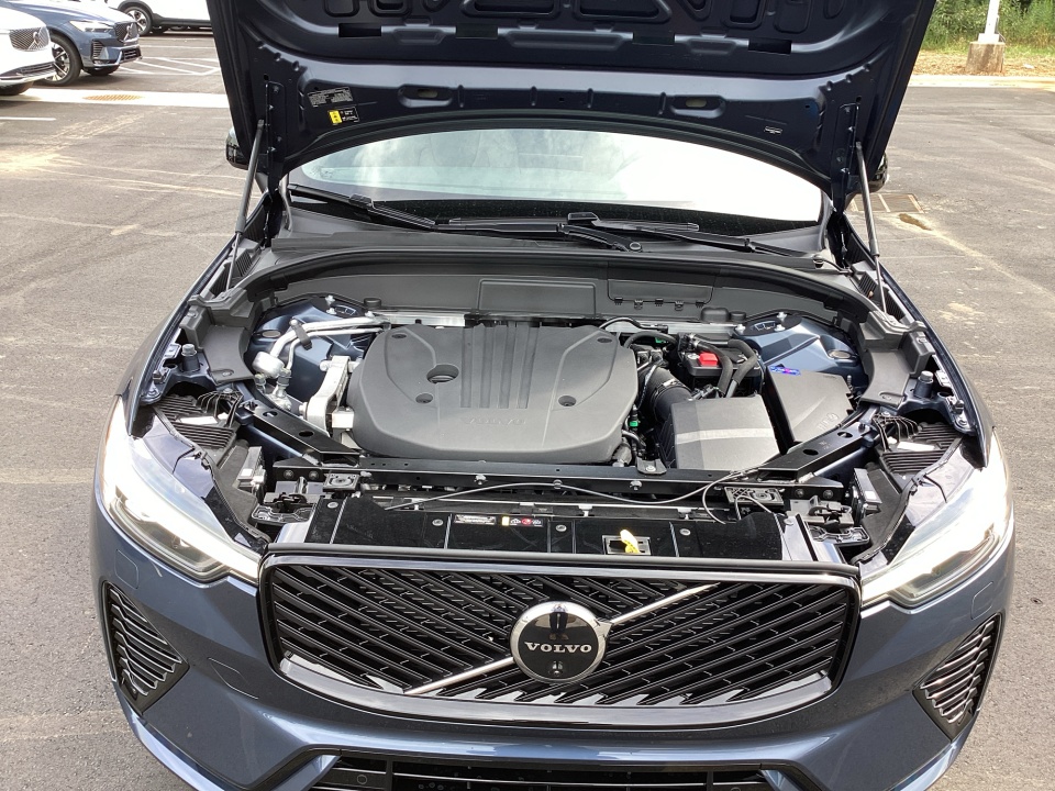 YV4M12RC3T1496267 2026 Volvo XC60 Plus