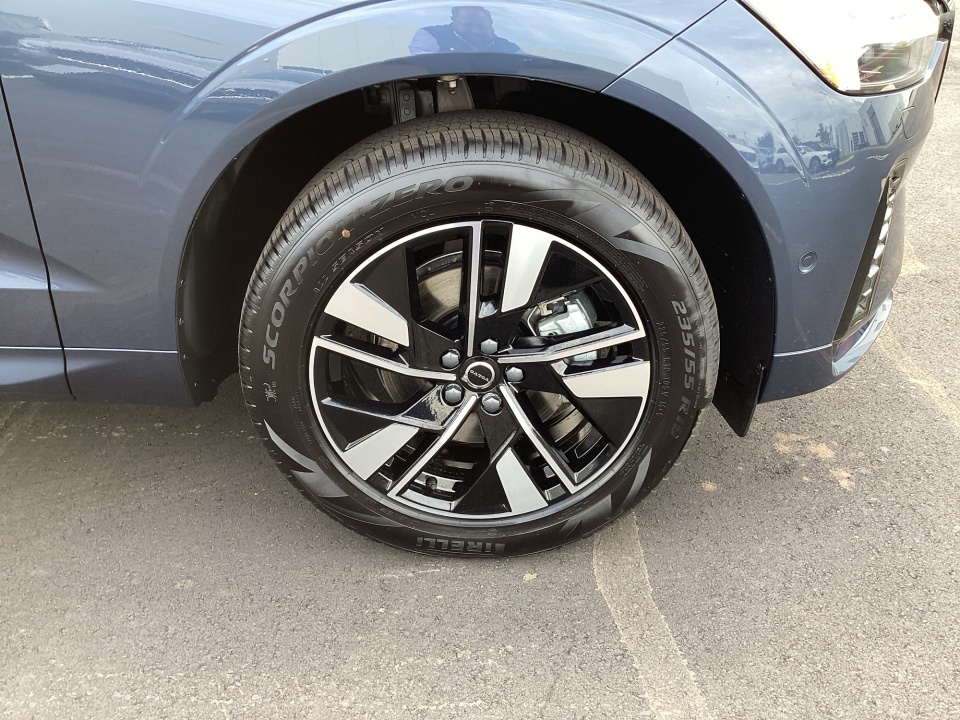 YV4M12RC3T1496267 2026 Volvo XC60 Plus